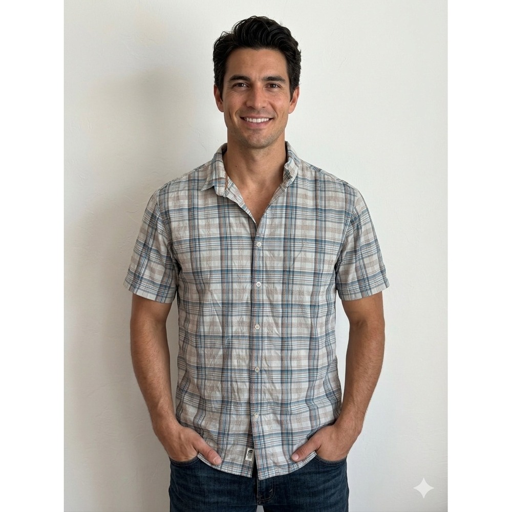 The North Face Plaid Short Sleeve Button Down Shirt Outdoors Hiking Fishing Trek